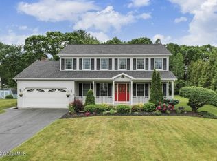 29 Copperfield Dr, Waterford, NY 12188