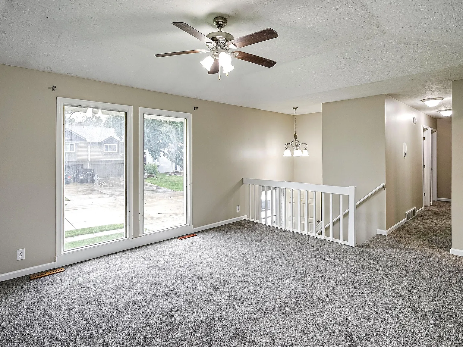 3 bed, 2.5 bath, 1826 sqft, $2,300 — Photo 4