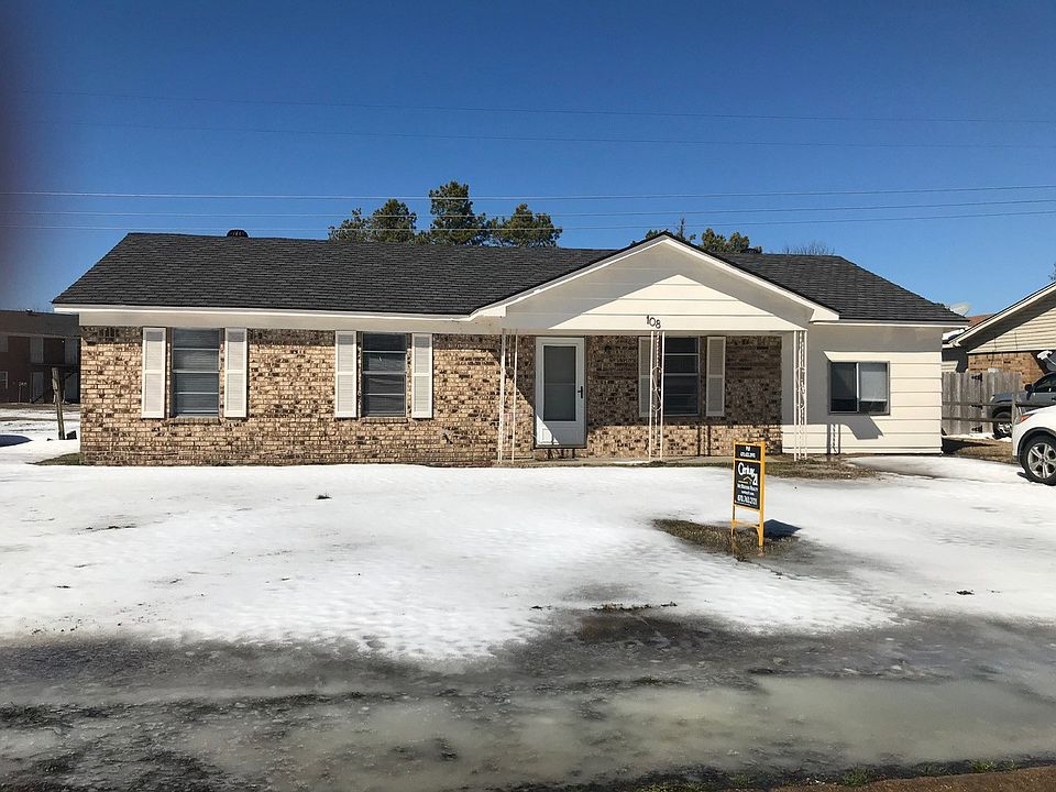 1st image of 108 Douglas Dr