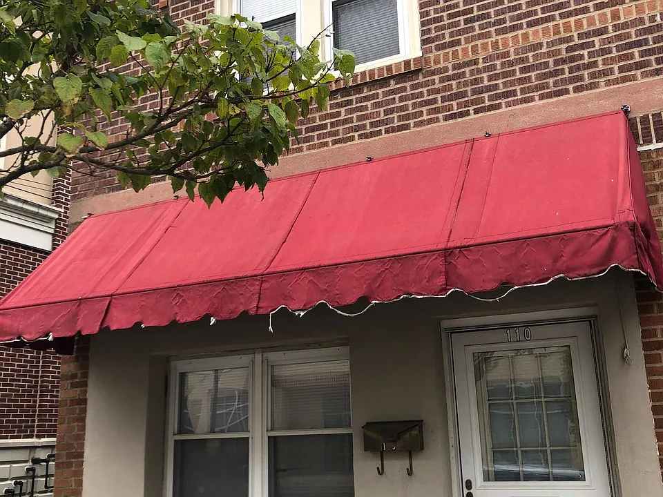 110 High St W