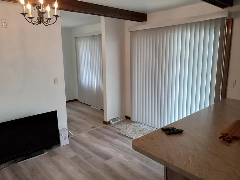 1799 Glenwood Ct — Photo 8