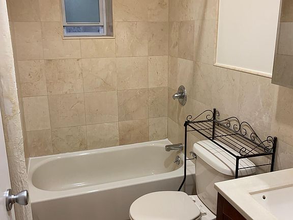 5th image of 7415 16th Ave #1R
