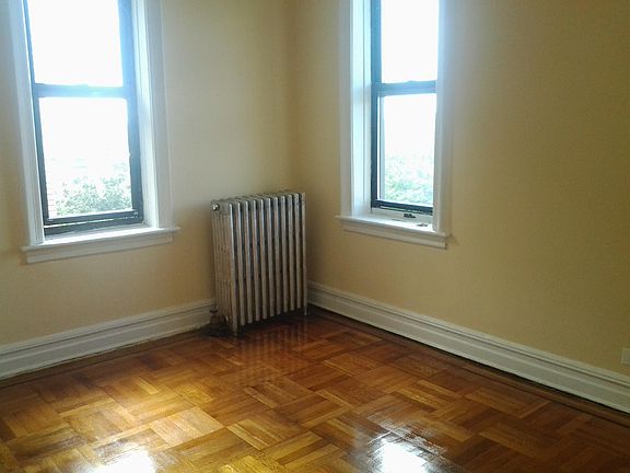 3rd image of 85-50 Forest Pkwy #K