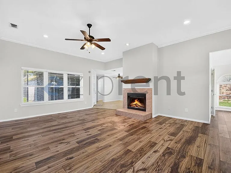 2508 Hawk Dr — Photo 15