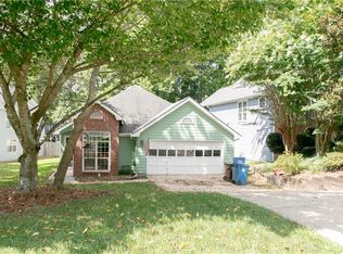 8841 S Somerset Ln, Alpharetta, GA 30004
