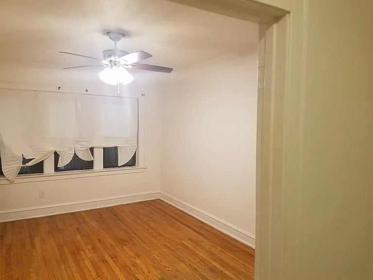 1155 W 83rd St #2 — Photo 5