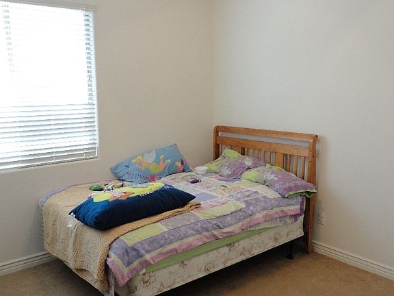 2nd image of 44562 W Venture Ln