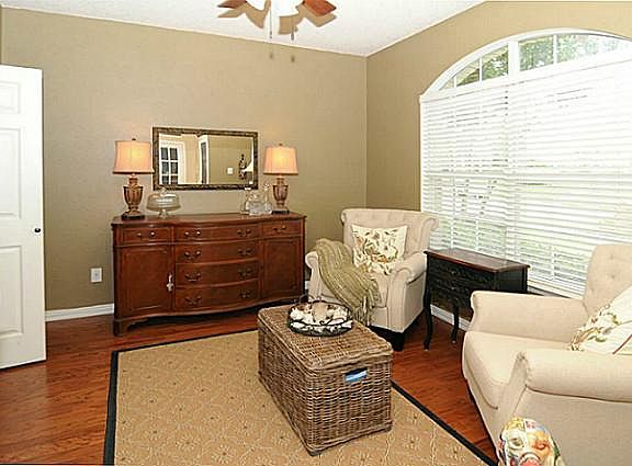 3rd image of 9709 Shirland Ln