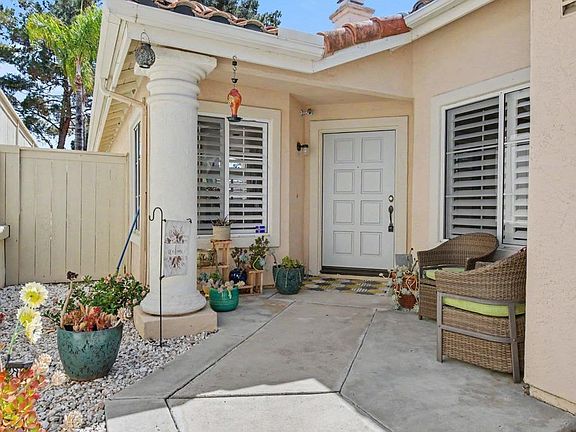 4th image of 2533 La Costa Ave