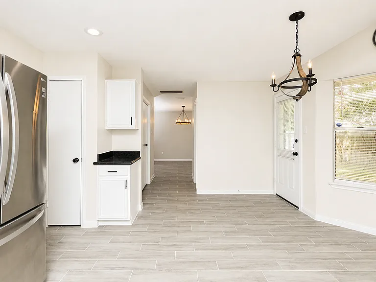 9210 Towne Terrace Dr — Photo 13
