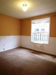 5th image of 1913 N Oakes St APT B