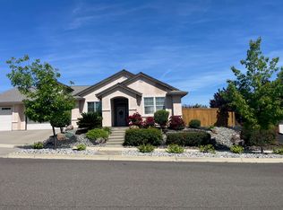 358 Reddington Dr, Redding, CA 96003