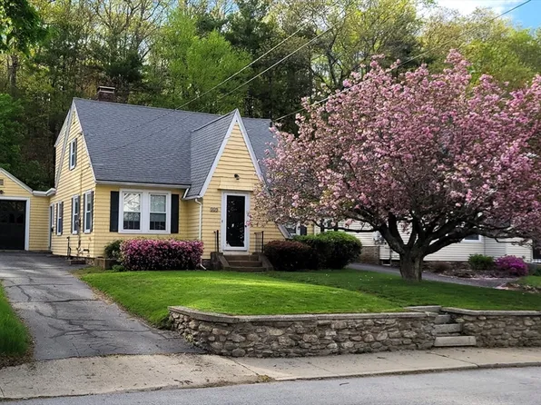 329 Worcester St, Southbridge, MA 01550
