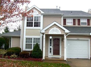 6402 Normandy Dr, Mount Laurel, NJ 08054