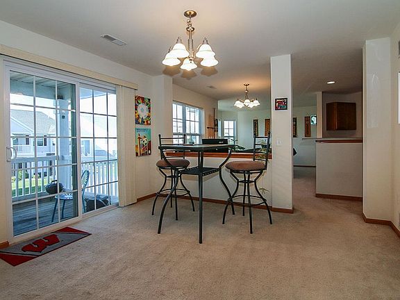 4th image of 4726 Poplar Creek Dr #B5-6