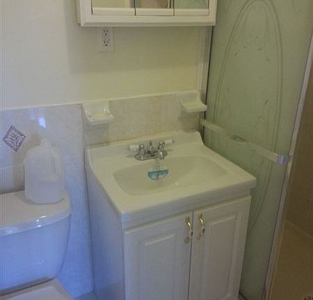 18 East 29th St (3) E