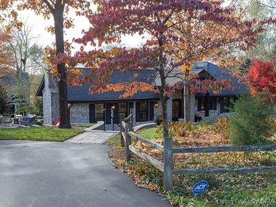 207 Highland Avenue, New Albany, IN, 47150