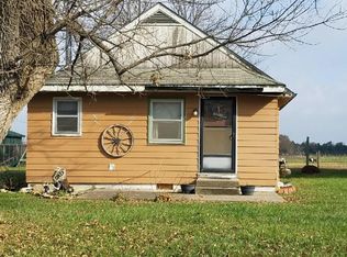 951 Overbrook Rd, Uniontown, KS 66779