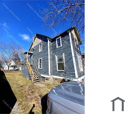 5th image of 2249 S Hamilton St #1
