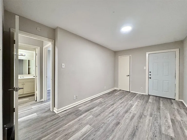 2110 Blue Meadow Dr #A — Photo 16