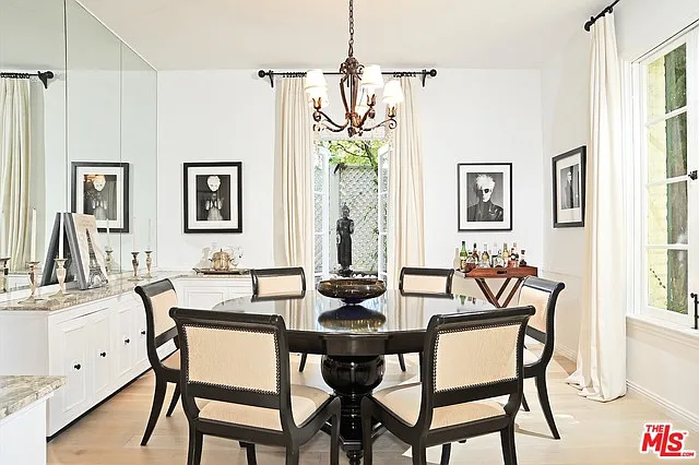 2 bed, 2.0 bath, 1760 sqft, $11,000 — Photo 3