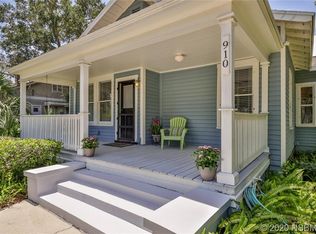 910 Magnolia St, New Smyrna Beach, FL 32168