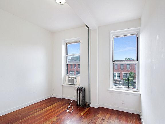 4th image of 715 Lexington Ave APT 2
