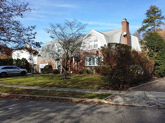 2nd image of 12 Leonard Dr