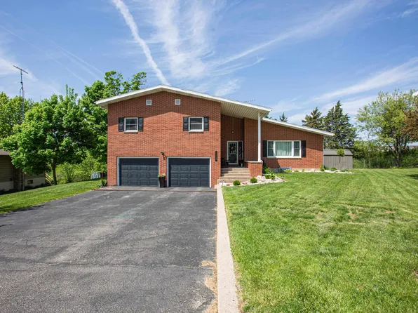 2239 Elm St, Kieler, WI 53812
