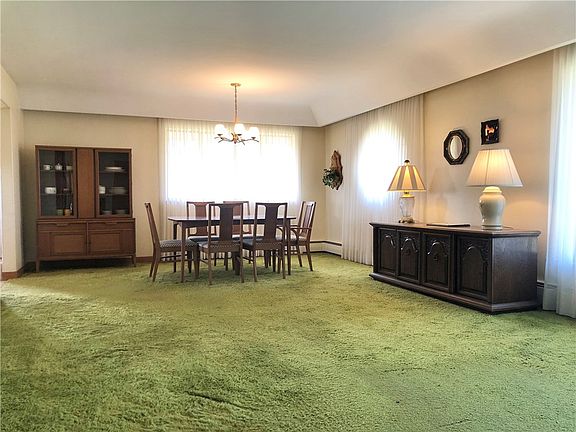 5th image of 9091 Creek Rd