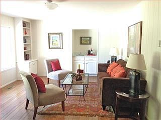 3rd image of 2631 Tuliptree Ln