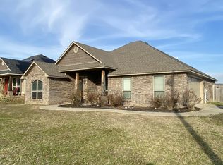 220 Bridgewater Dr, Barling, AR 72923