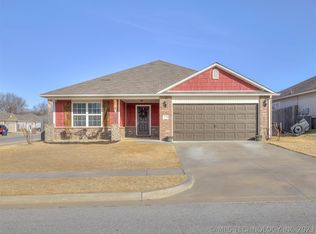 5733 E 147th Pl S, Bixby, OK 74008