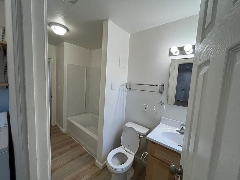 1020 Sheffield Dr — Photo 10