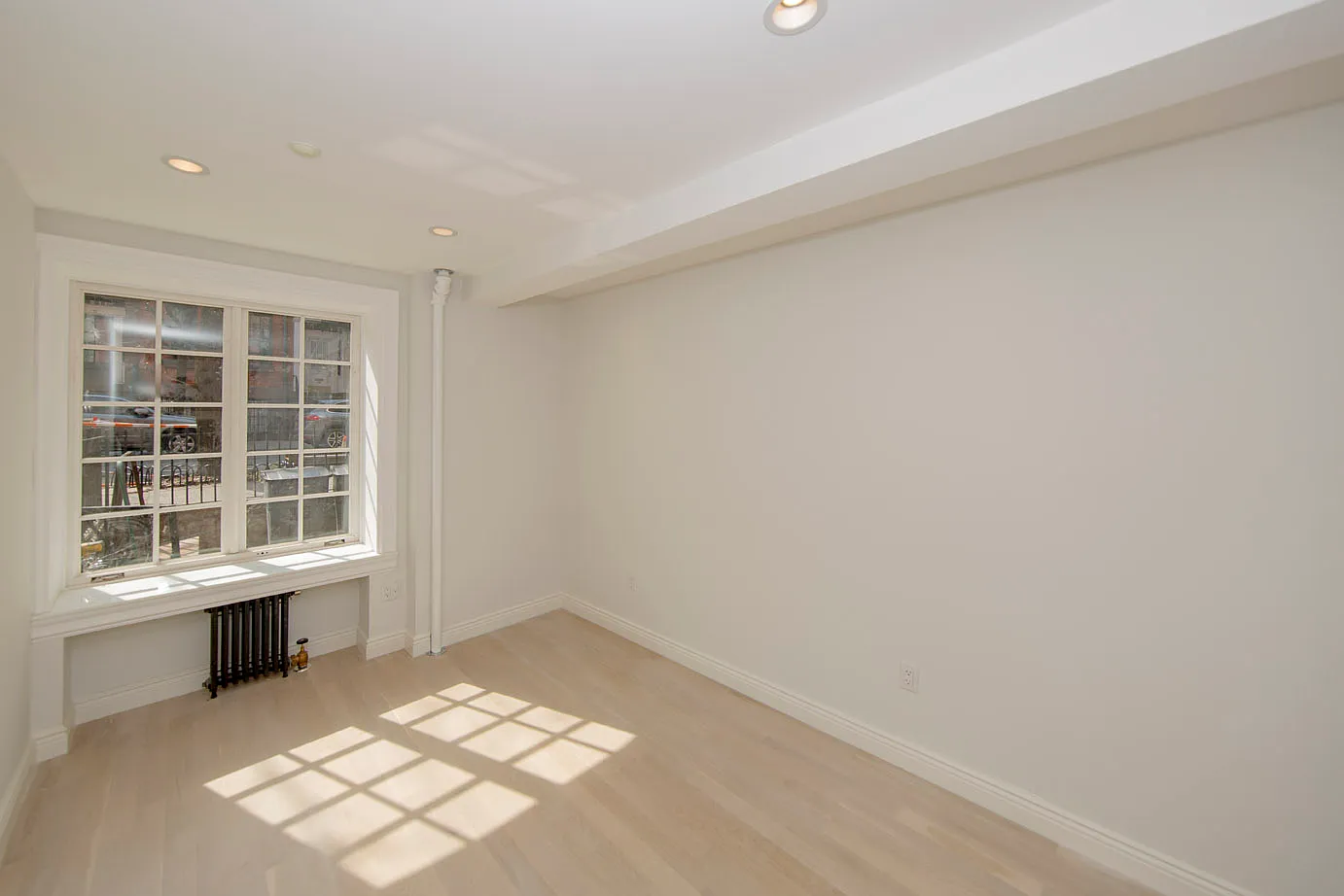 51 West 11th Street — Photo 4