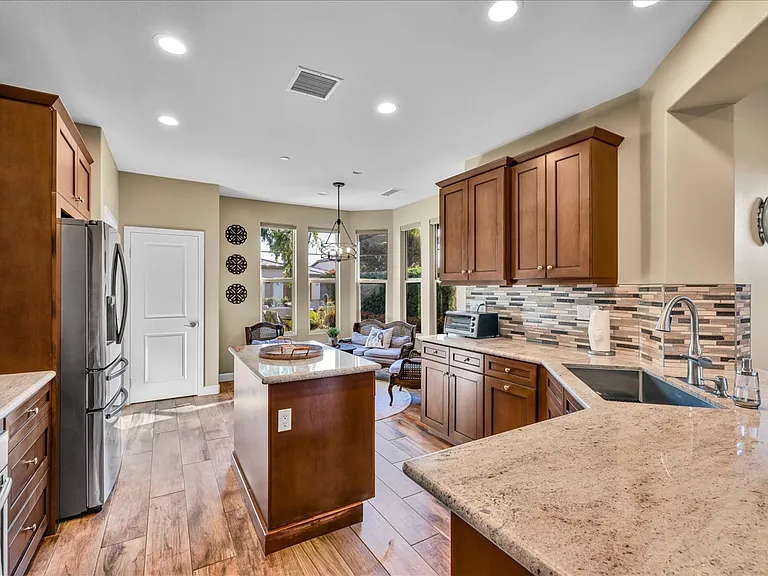 51535 N Two Palms Way — Photo 6