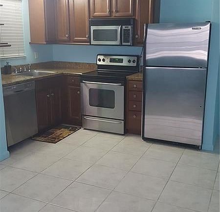 2nd image of 1551 N 12th Ct APT 13A