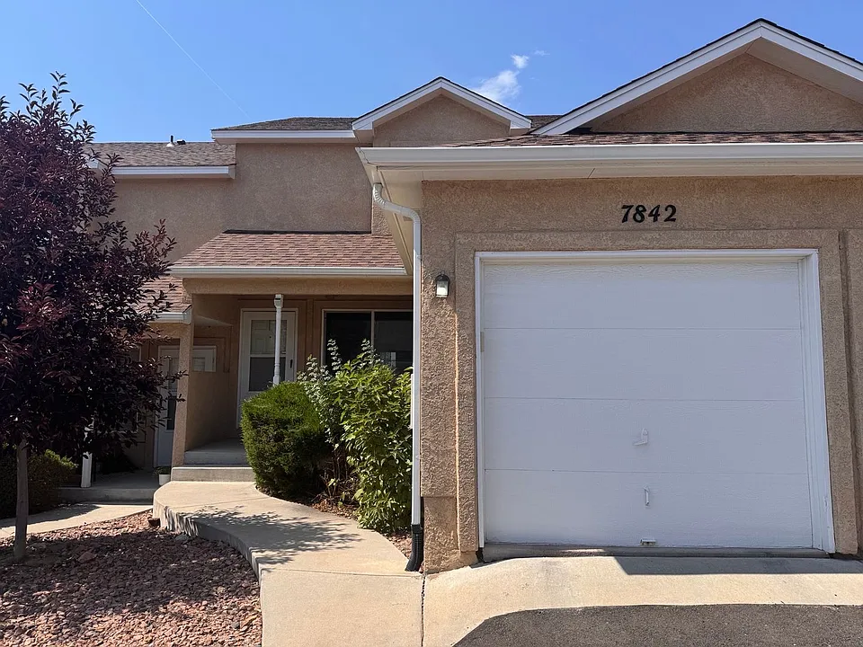 7842 Antelope Ridge Point