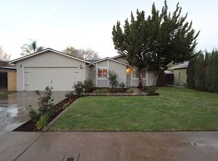 1465 Wrenwood Ave, Clovis, CA 93611