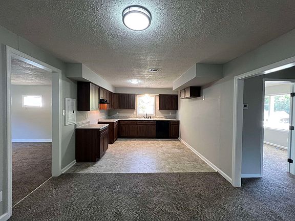 2nd image of 3277 Beechmont St