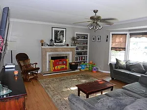 403 N Burton Ave photo 1