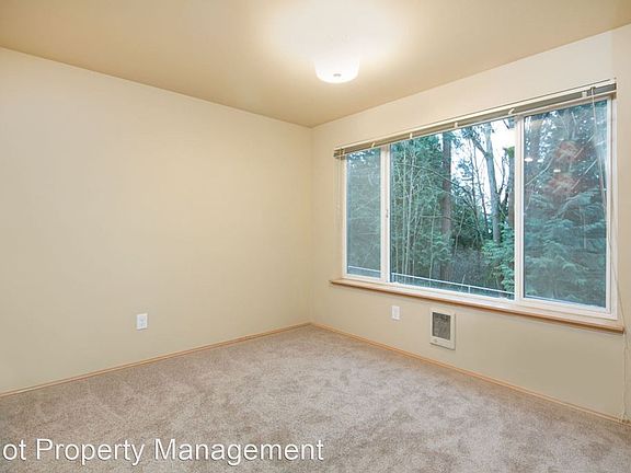 4th image of 11135 NE 128th St #H-101