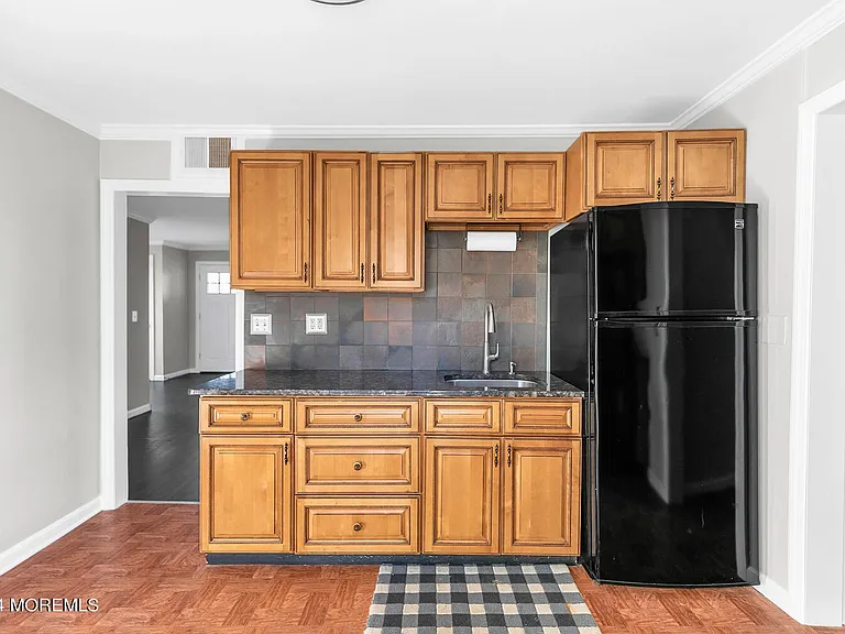 717 Harmony Rd — Photo 16