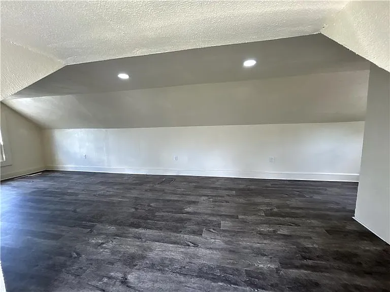1317 Plum St #2 — Photo 7