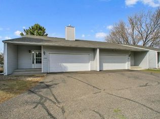 7772 Rimbley Rd, Woodbury, MN 55125