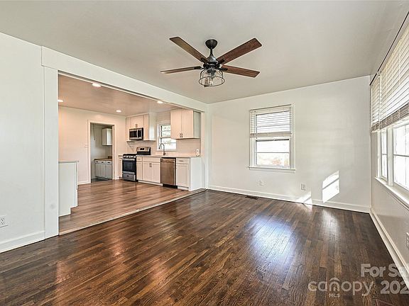 5th image of 4804 Charleston Dr