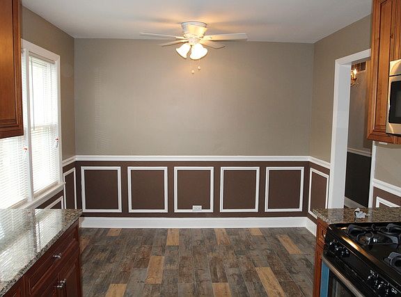 5th image of 729 E 163rd Pl