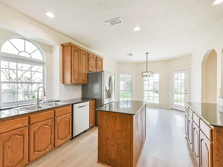 11918 Mariposa Canyon Dr — Photo 18