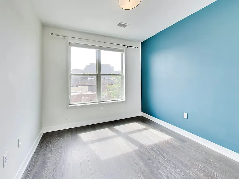 1350 Maryland Ave NE #316 — Photo 7