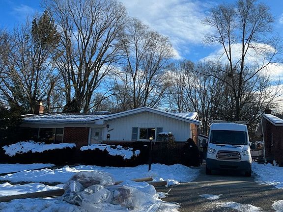 2nd image of 22148 W Brandon St